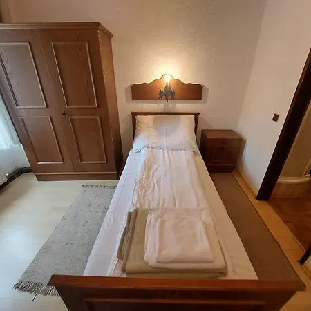 Hotel&restaurant Zur Post 3* 艾森埃尔茨