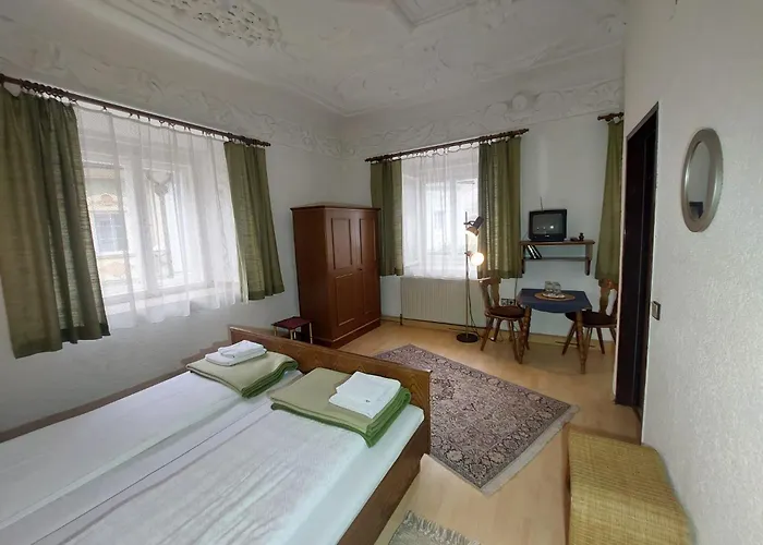 מלון Hotel&restaurant Zur Post 3*